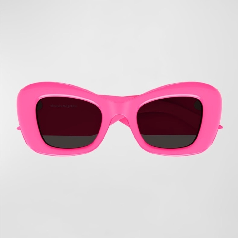 McQueen
Chunky Logo Acetate Cat-Eye Sunglasses
0321